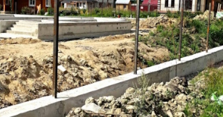 Фундамент под забор заказать в Кизилюрте - заливка фундамента для забора | от 1585 за п.м.
