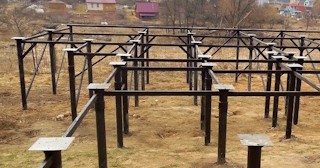 Свайный фундамент под ключ цена с установкой в Кизилюрте от 529 рублей/м2| установка свайного фундамента под дом под ключ недорого